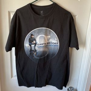 Garth Brooks World Tour T Shirt Men’s Size Large Hanes Comfort Soft Heavyweight